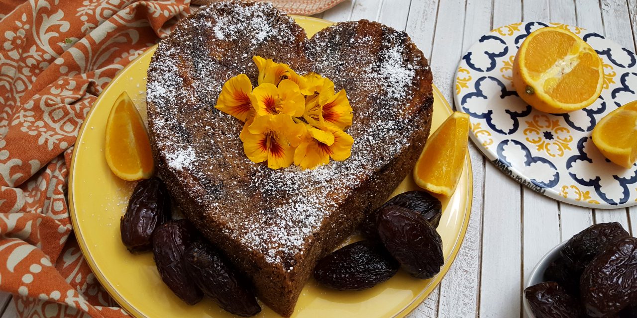 Bolo de laranja e tâmaras